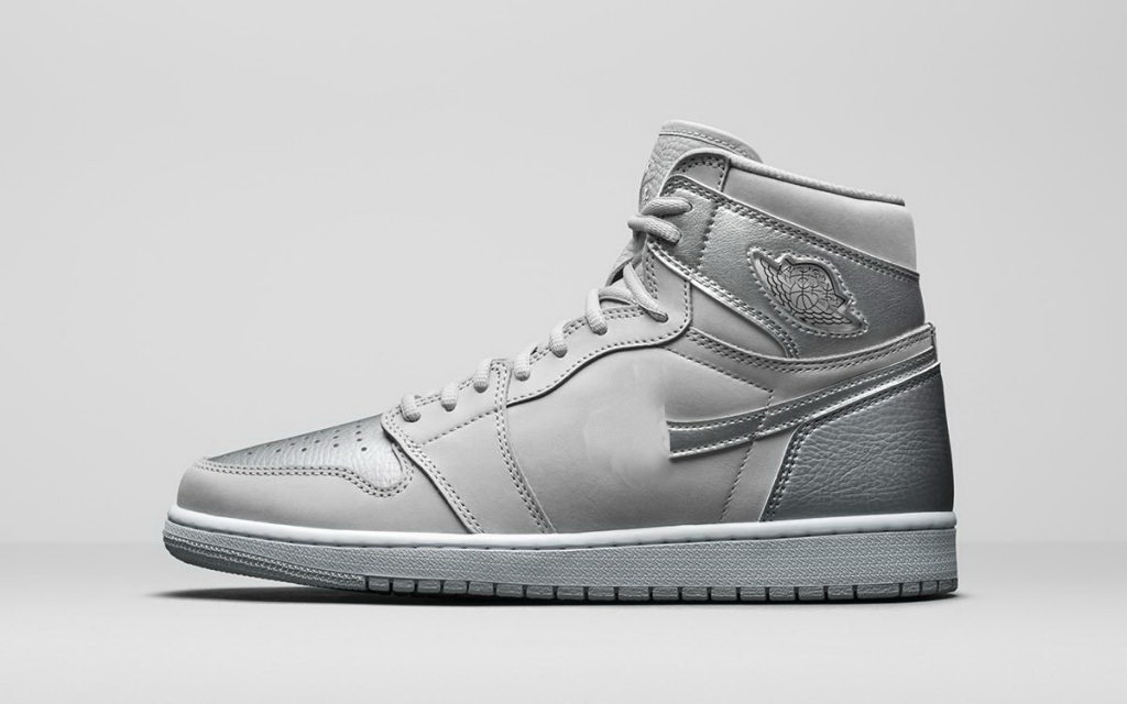 sapato preto e branco