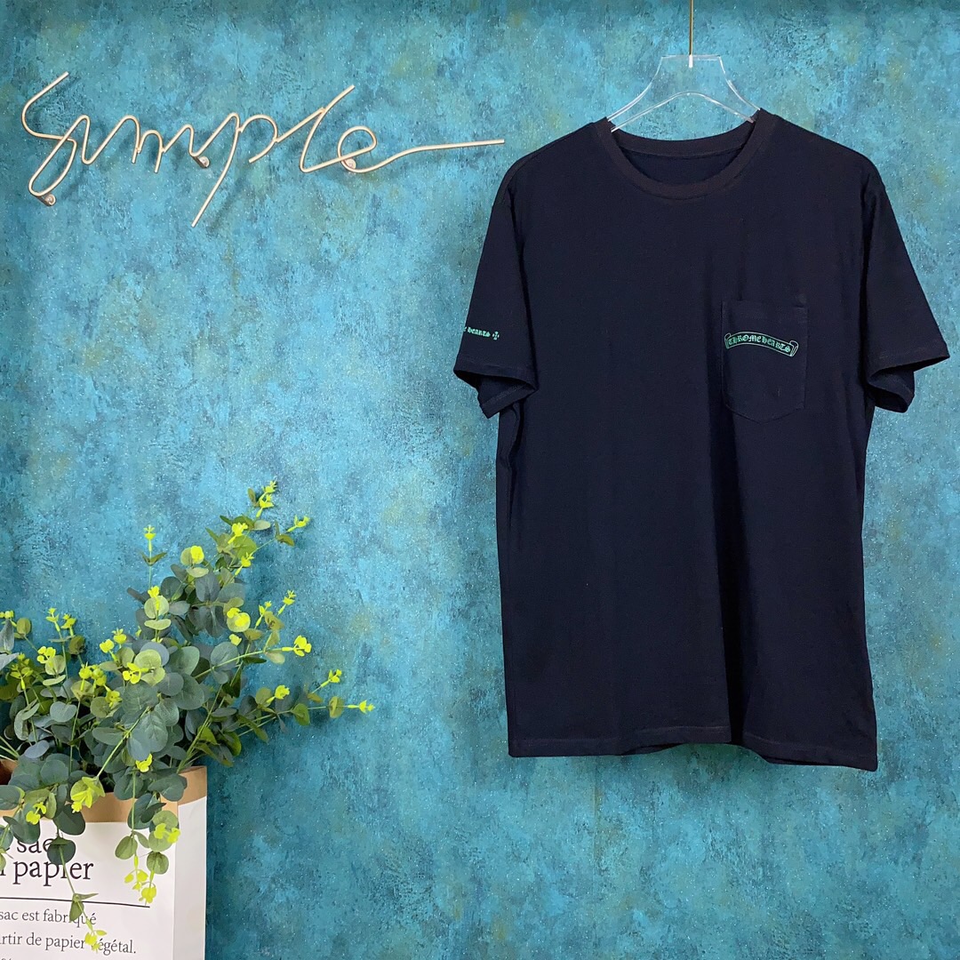 

The men's leather clothes, classic style, good fabrics and possession are the beginning of another fashion. Men's T-ShirtsSize: ~3XL s37, White;black