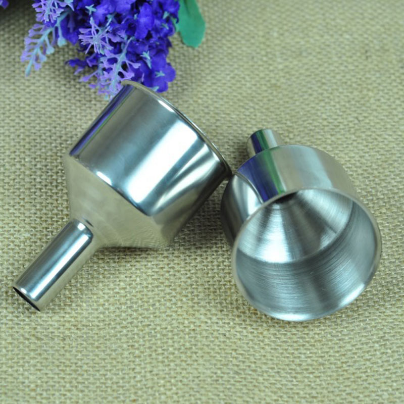 

5.4*7.5*1.5cm Hot Sale Stainless Steel Funnel For Hip Flasks Oil Bottle Kitchen Tools Universal Large Funnels