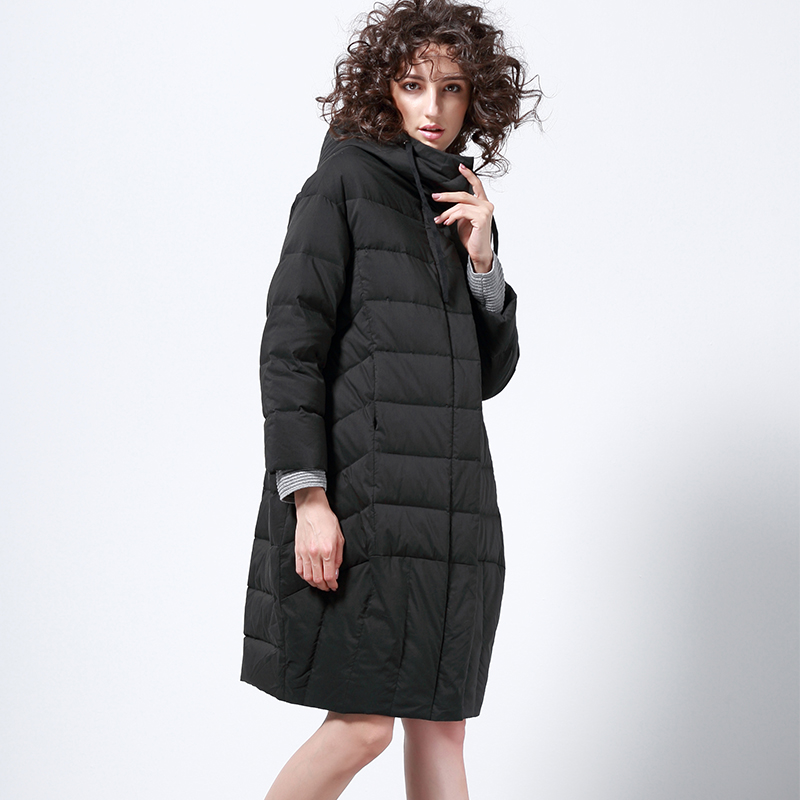 

LYNETTE'S CHINOISERIE Winter Original Design Women Brief Loose Long Hooded 90% White Duck Down Overcoats Jackets Outerwear, Black