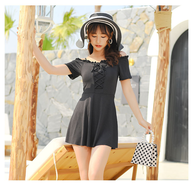 

2019 New Swimsuit Solid Color One-shoulder Korean Version Small Fresh Conservative Belt Sleeve One-piece Flat Corner Swimsuit Women