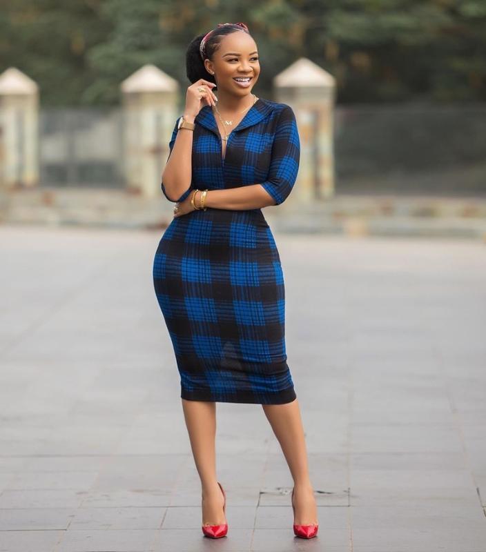 

Blue Plaid Women Bodycon Dress Summer Vintage Office Lady Work Midi Dresses Robe African 2020 High Waist Retro Female Dress