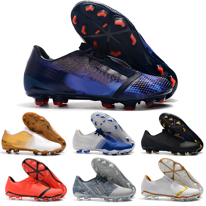 scarpe da calcio strette