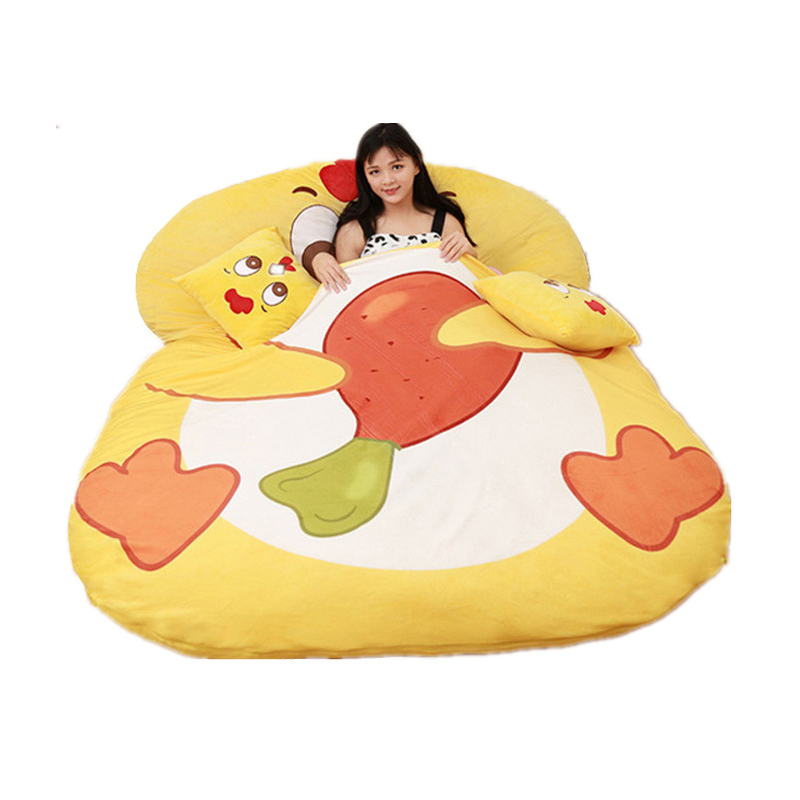 peluche pollito gigante