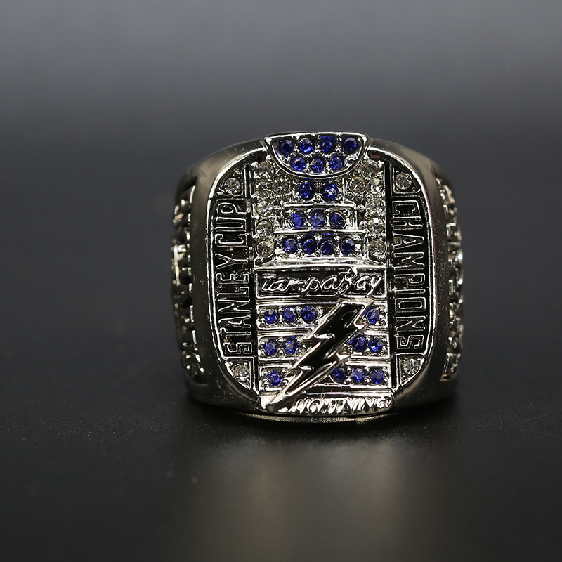 

2004 Tampa Bay LightningWorld National Hockey Championship Rings, Golden;silver