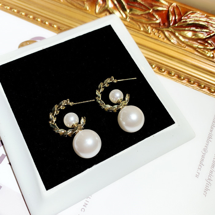 

Wholesale- ins special unique designer double pearl stud fashion earrings for woman girls S925 silver pin