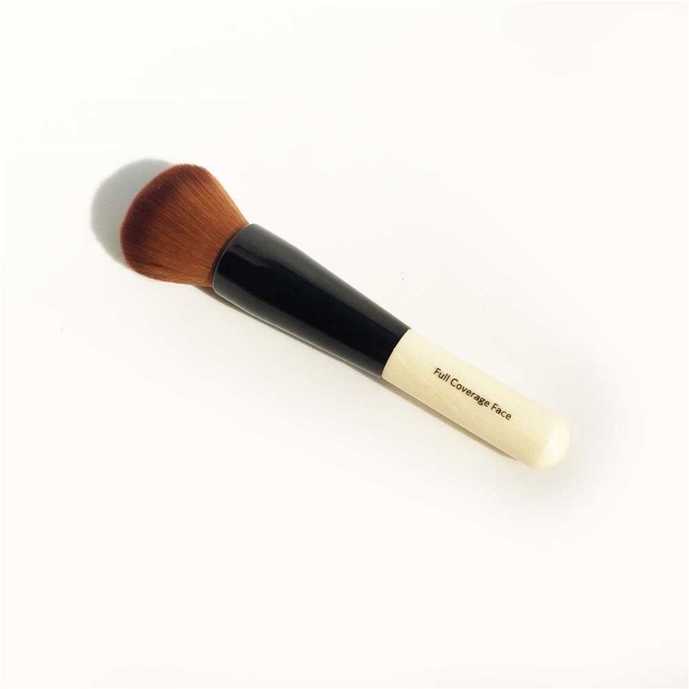 

Full Coverage Face Brush - Soft Synthetic Cream Liquid Foundation Brush - Beauty Makeup Blending Tool