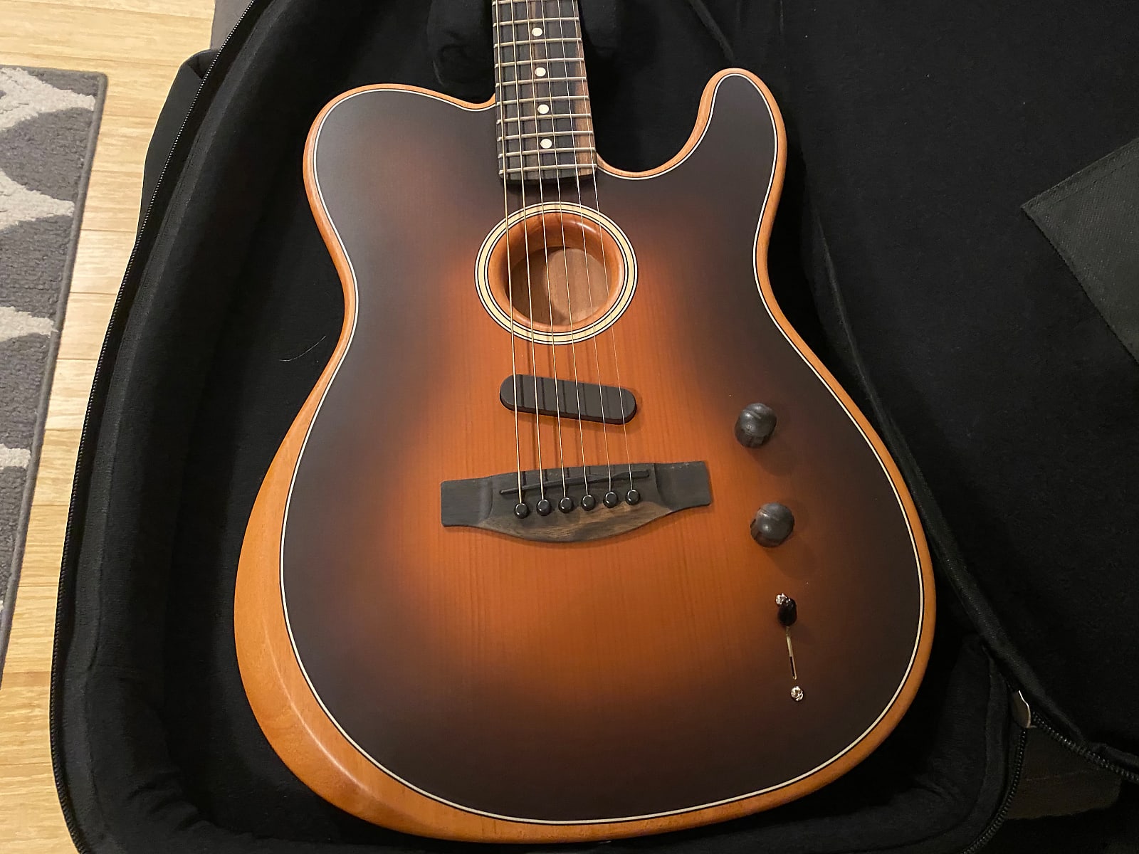 

Custom Shop Acoustasonic Tele Sunburst Electric Guitar Polyester Satin Matte Finish, Spurce Top, Deep C Mahogany Neck, Chrome hardware