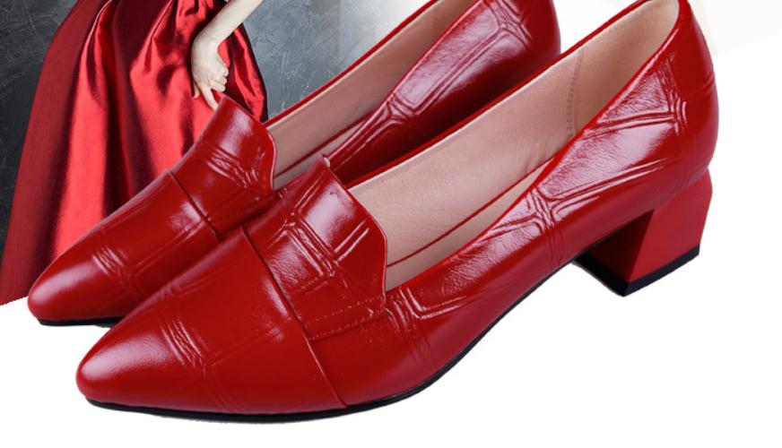 

2019 Women's shoes in Spring and Autumn with New style Middle heel Coarse heel pointed end#w10, Black