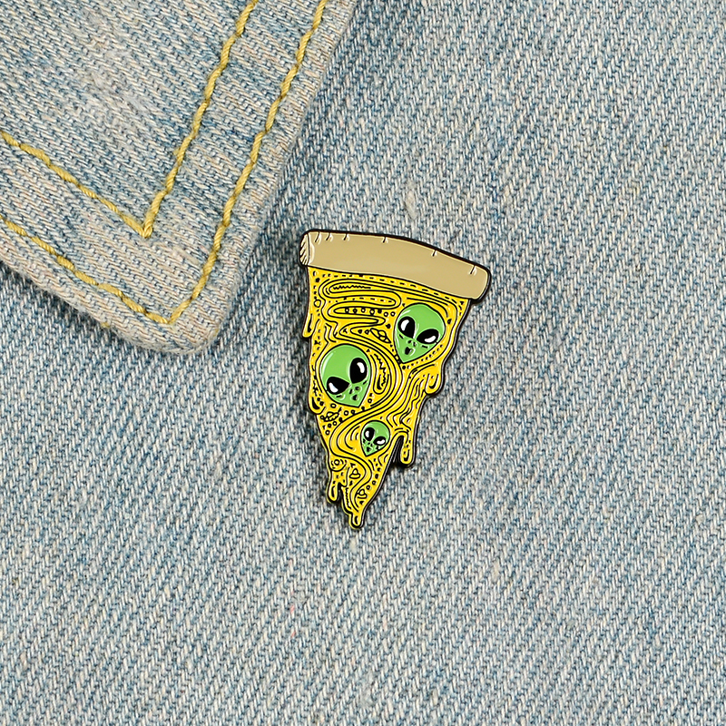 

Funny alien pizza enamel pins Yellow space cheese pizza badges brooches for women Lapel pin Clothes shirt bags Punk fashion Jewelry gifts