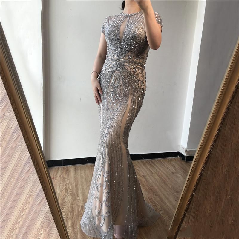 

2020 Luxury New Short Sleeves Evening Dresses Wear Jewel Neck Illusion Major Crystal Beading Champagne Mermaid Formal Prom Gowns Party Dress, Hunter green