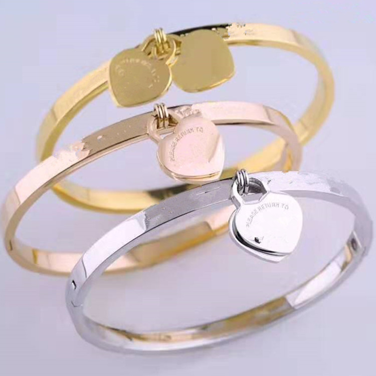 

Have stamps Popular fashion brand T designer two heart Bracelets for lady Design Women Party Wedding Lovers gift Luxury Jewelry With for Br