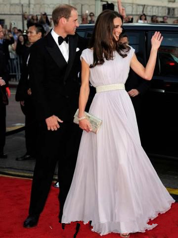 

2019 Scoop Kate Middleton Bateau Sash Cap Sleeves Prom Dresses Custom Made Evening Gowns Celebrity Long Formal Dresses Evening Gowns Custom, Silver