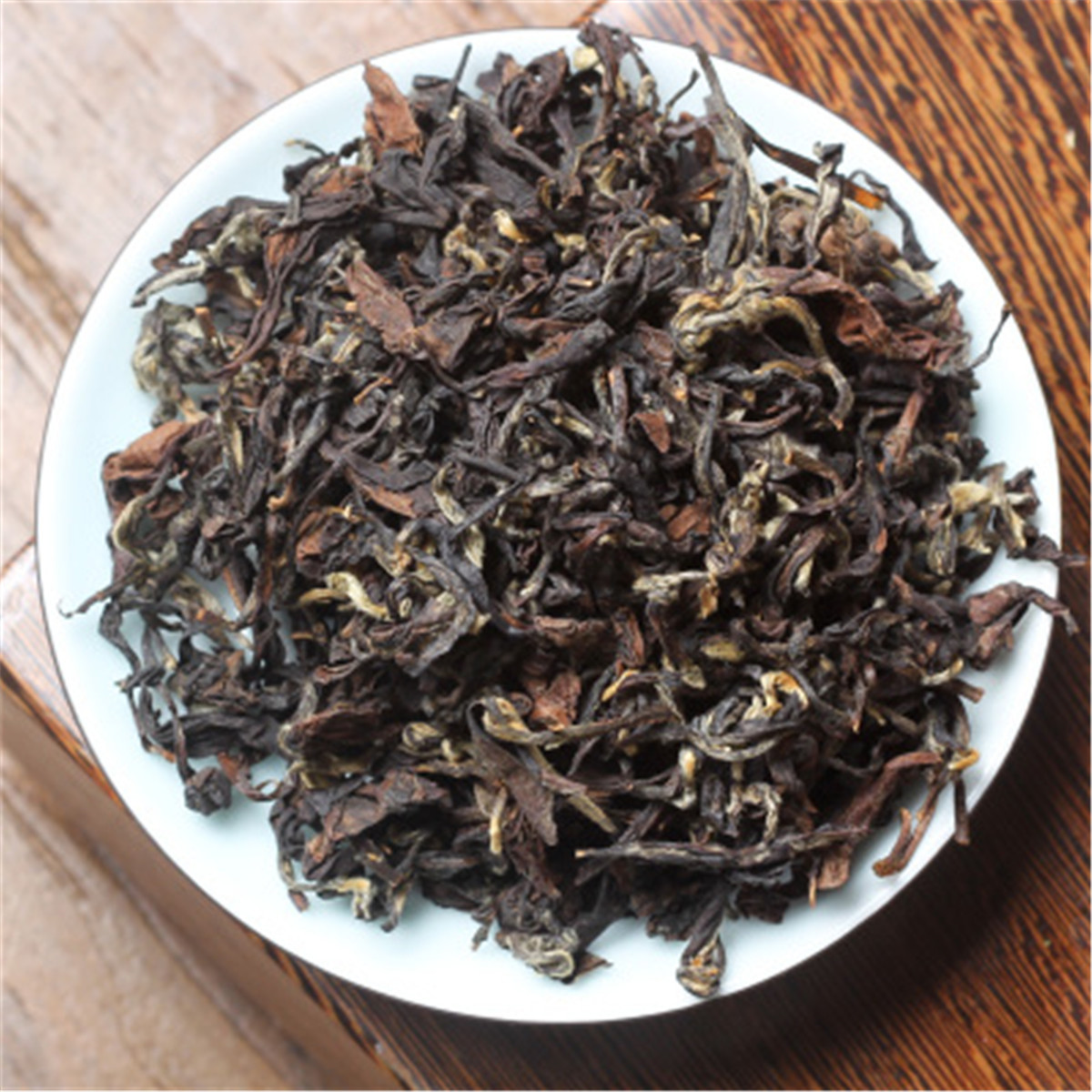 

Preference Chinese Organic Oolong Tea Featured Taiwan White Cent BaiHao Oolong Green tea Health Care new Spring tea Green Food