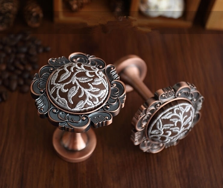 2019 Embroidered Wall Hooks Decorative Curtain Tieback Hook Gold