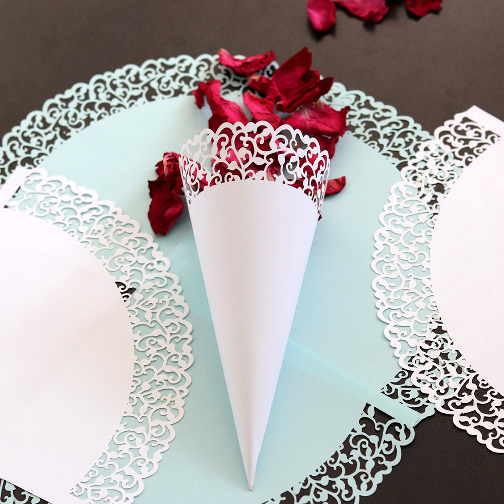 

Adhesive Lace Flowers Paper Petal Cones Candy Holder Wedding Confetti Paper Cup 50pcs/pack DIY Party Decorative Acce Supplies