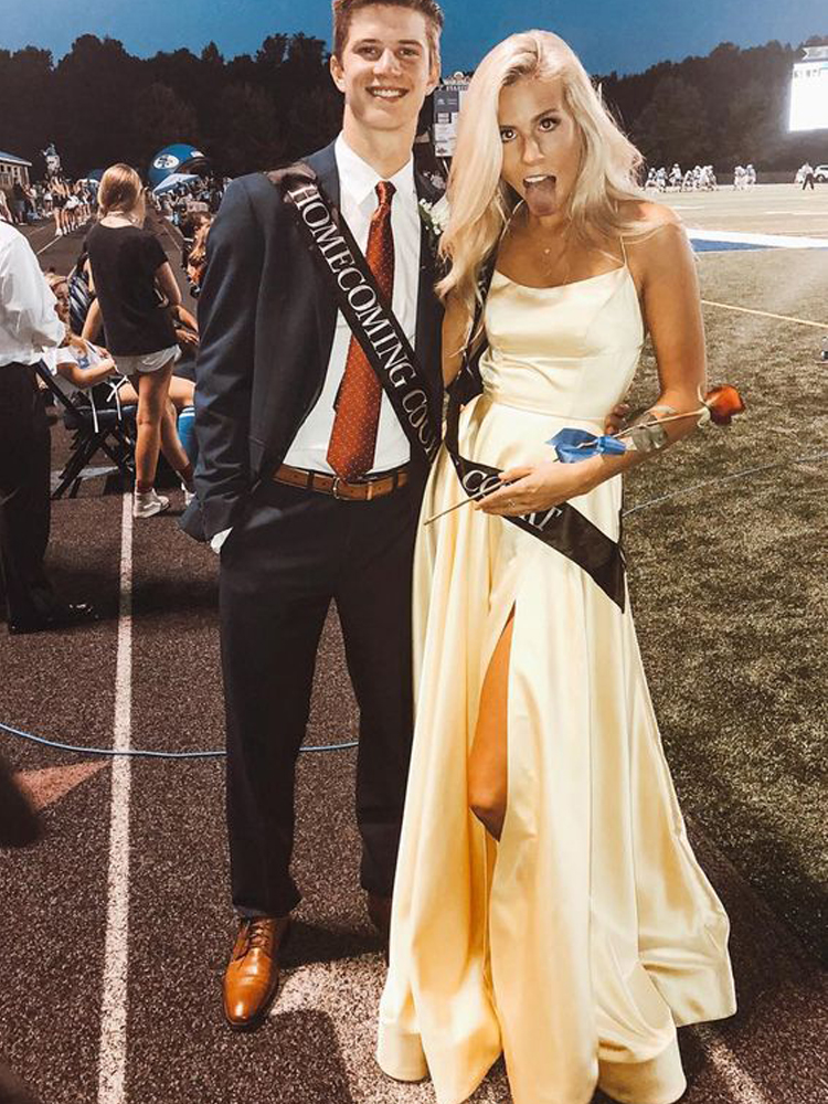 

2019 Halter None Top Sexy Backless Criss Cross Straps Beach Prom Dresses Cheap Eight Colors Split Evening Gown Boho Dresses, White