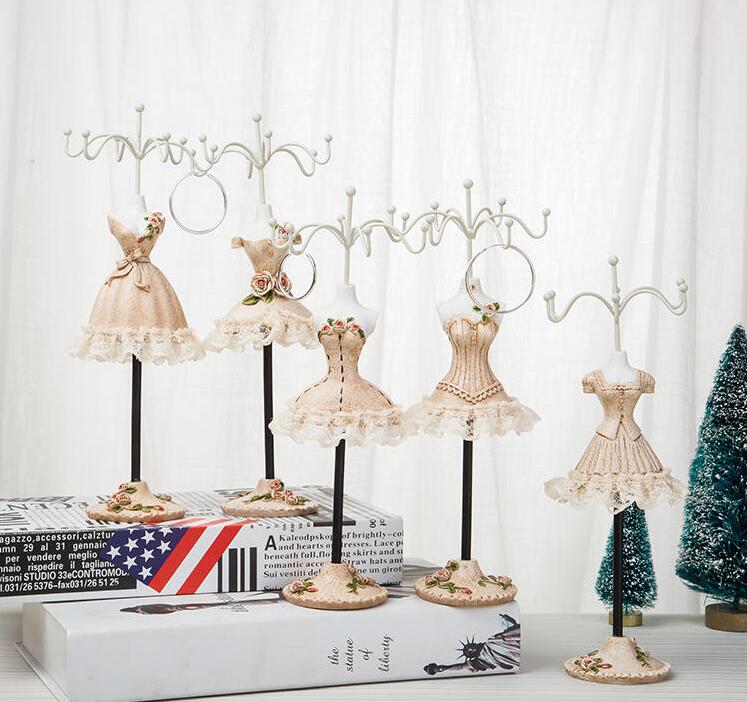

7style 257 5cm jewelry stand creative princess sequins mannequin earring necklace stand display holder ring storage jewelry rack 1pc c550