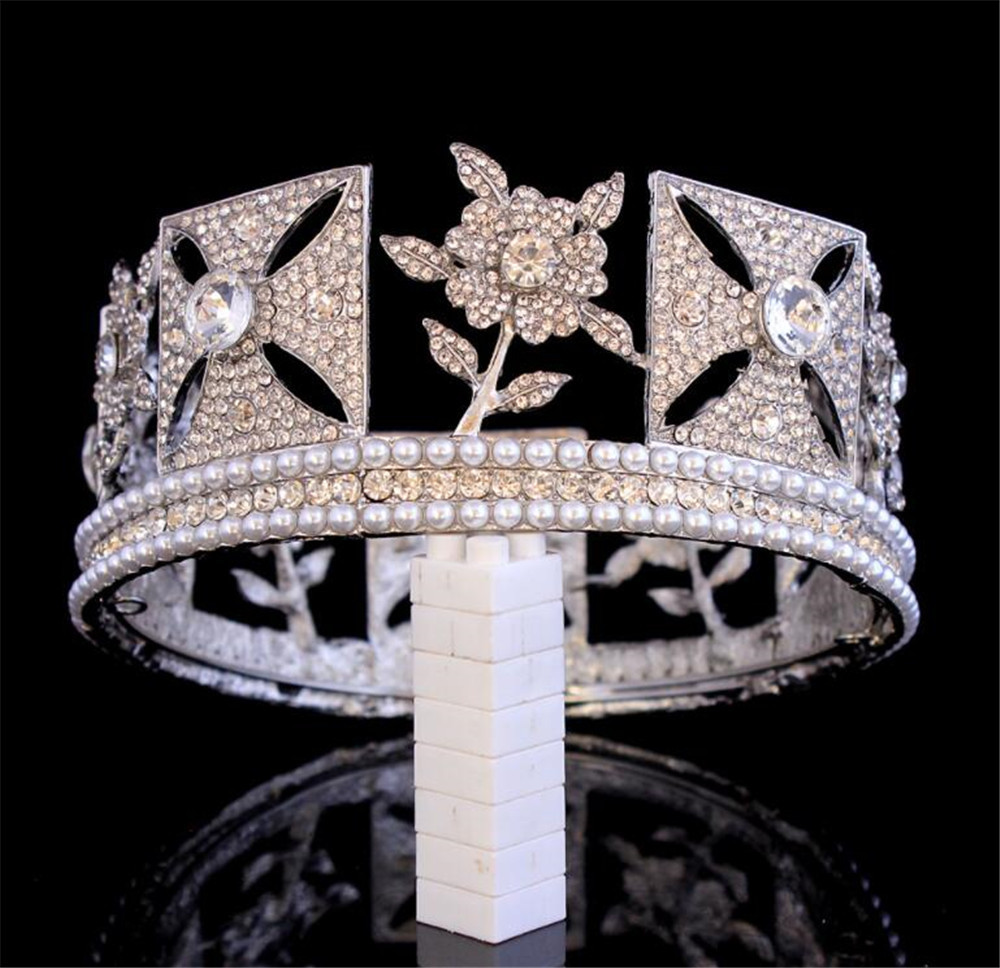 

Tiaras Luxury Bridal Queen Elizabeth Crown European Baroque Crown Headdress Wedding Accessories Beauty Hair Clips Royal Crowns