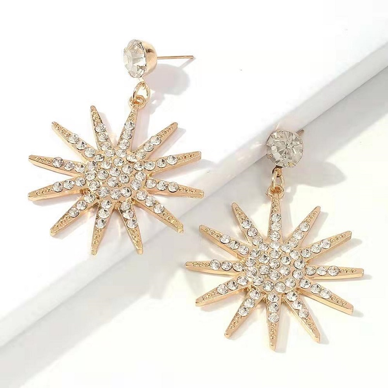 

Wholesale iced out star dangle earrings for women luxury designer bling diamond gold dangling earring alloy rhinestone bohemian jewelry gift