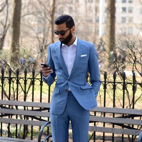 

Cheap And Fine Two Buttons Groomsmen Peak Lapel Groom Tuxedos Men Suits Wedding/Prom/Dinner Best Man Blazer(Jacket+Pants+Tie) A324, Same as image