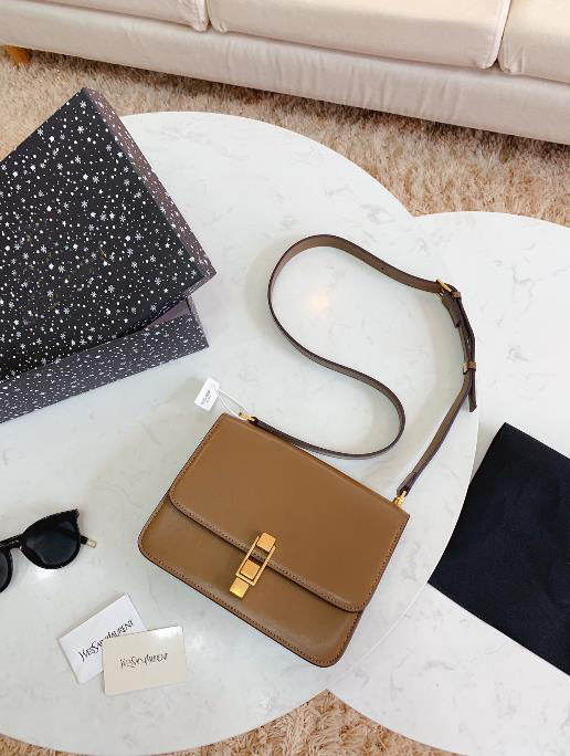 

Designer- Women luxury best quality handbags Original leather woman designer bags Size 23X17CM