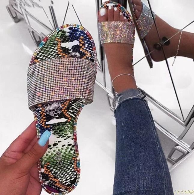 

rhinestone slippers 2019 new women fashion wild beach flip flop bright diamond flat bottom outdoor wild student sandals, Red