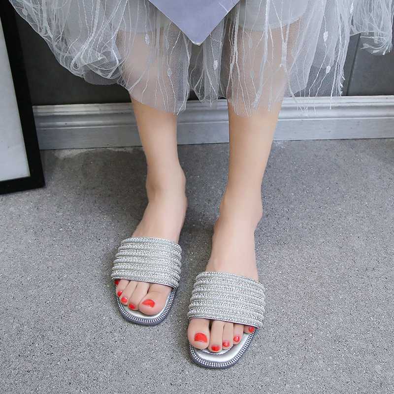

Luxurious Pearl Flat Slippers Women Indoor Home Soft Sole Slides Summer Shiny Open Toe Slippers Women Sweet Slides 2020, Beige