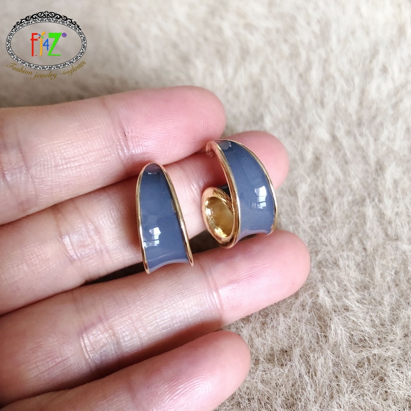 

Hoop & Huggie F.J4Z Chic Earrings For Women Curly Alloy Enamel Earring Minimalist Ladies Jewelry Gifts Dropship