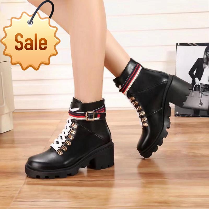 

Luxury Up Martin Calfskin Leather Spikes Rivet Boot Lace Ankle Bottes Booties Australian Bottines Women Designer Boots 20, 2#