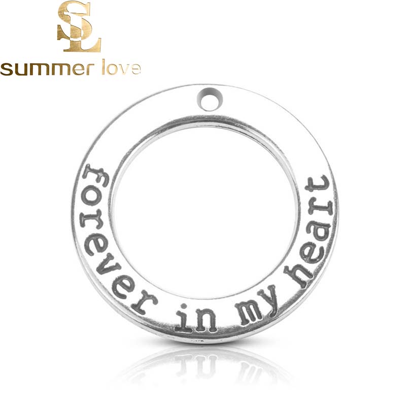

Wholesale-28mm Silver Plating English Word "forever in my heart" Round Alloy Charm DIY Keychain Necklace Bracelet Pendant Accessories