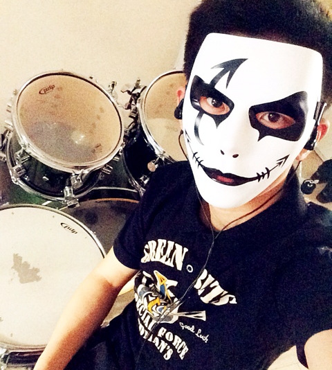 

1 pcs Halloween Ghost Dance Mask hand painted mask cos makeup Christmas horror street dance ghost