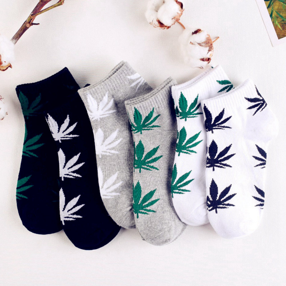 

New Christmas Decor Colorful christmas plantlife socks for men women high quality cotton socks skateboard hiphop maple leaf sport socks