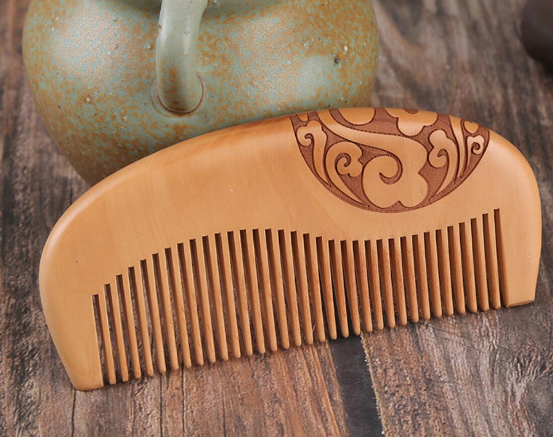 

Natural Peach Wood Comb Close Teeth Anti-static Detangling Beard comb Head Massage Hairbrush Hair Care Tools For Travel