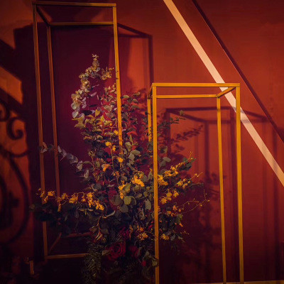 

10PCS Gold Flower Vase Floor Vases Column Stand Metal Road Lead Wedding Centerpiece Flower Rack For Event Party Decoration EEA319