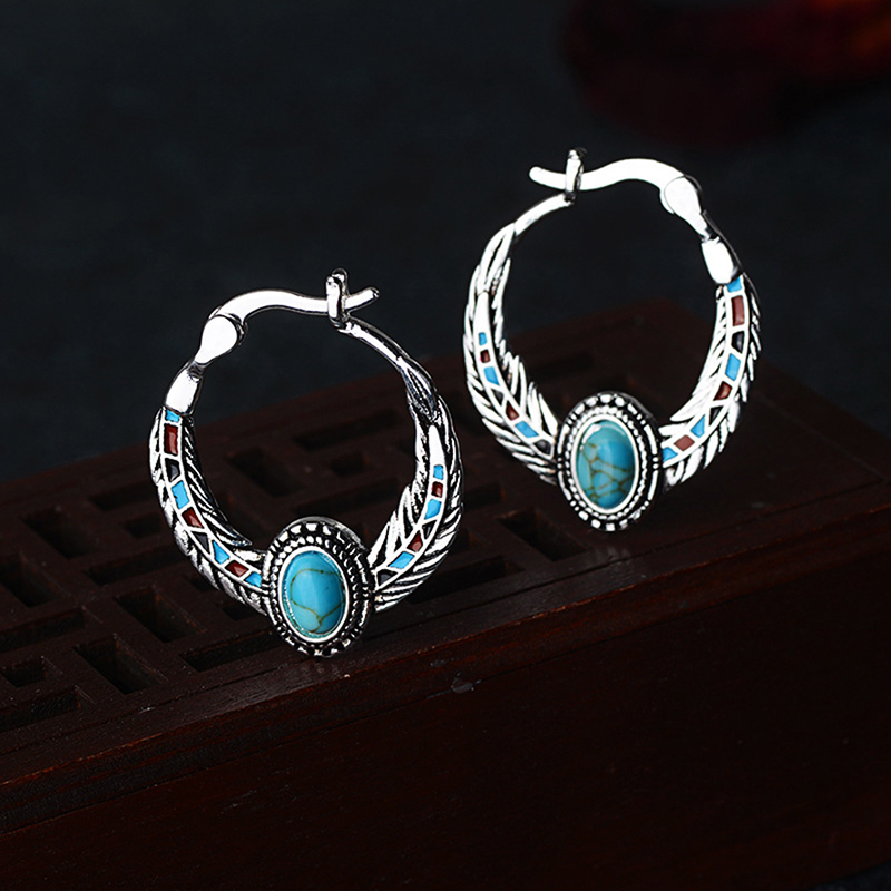 

Hoop & Huggie Exquisite Fashion Green Crystal Stone Earrings Creative Jewelry Accessories Feather Carved