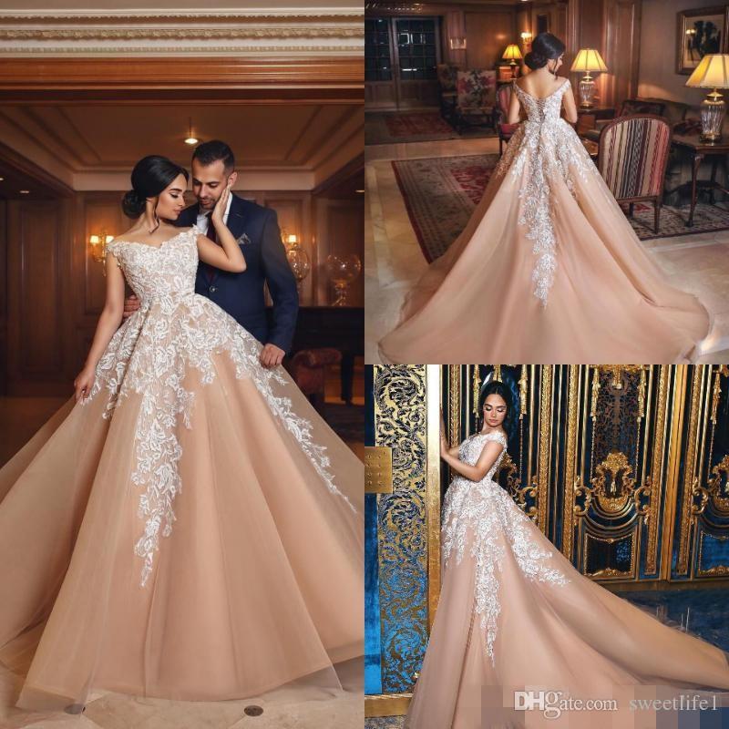 

Elegant Arabic Wedding Dresses Sexy Off the Shoulder Appliques Lace Bridal Dress Plus Size A Line Bride Ball Gown Saudi Arabia, Gold