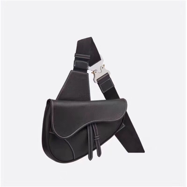 

new Global Free Shipping Classic Deluxe Matching Leather Leather Waist Bag Best Quality Tote Saddle Size 28cm 20cm 5cm, Black