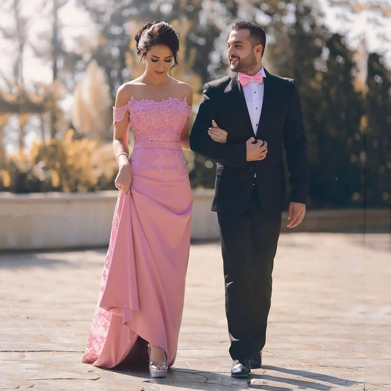 

Custom Off Shoulder Lace Evening Dresses 2021 with Appliques Sweep Train Short Sleeves Saudi Arabia Formal Party Gowns, White