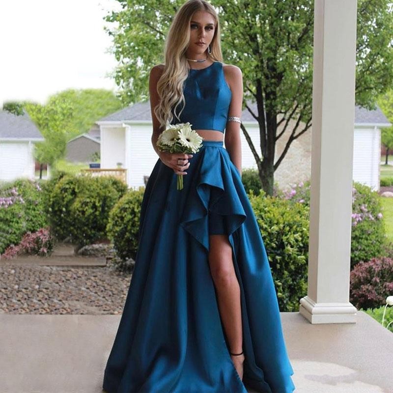 

Cheap Two Pieces Country Teal Bridesmaids Dresses Jewel Neck Split Side Wedding Guest Dress Satin Maid Of Honor Gowns