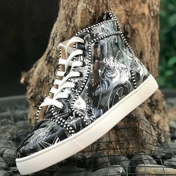 Graffiti en cuir verni rouge High Top Sneakers Bas Chaussures Femmes Hommes Luxe Designer Casual Flat Rouge Sole Automne Hiver Loisirs Flats