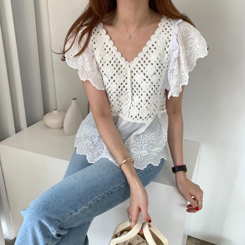 

Women Hollow Out V-neck Lace Stitching Knitted Blouses 2020 Summer Elegant Korean Sexy Shirt Women Solid Loose Knit Tops, White