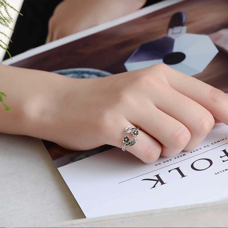 

Wholesale-Plated Jewellery Gift Rings for Women Vintage Leaves Flower Girlfriend's Opening Ring Wholesale Plum Blossom Ring