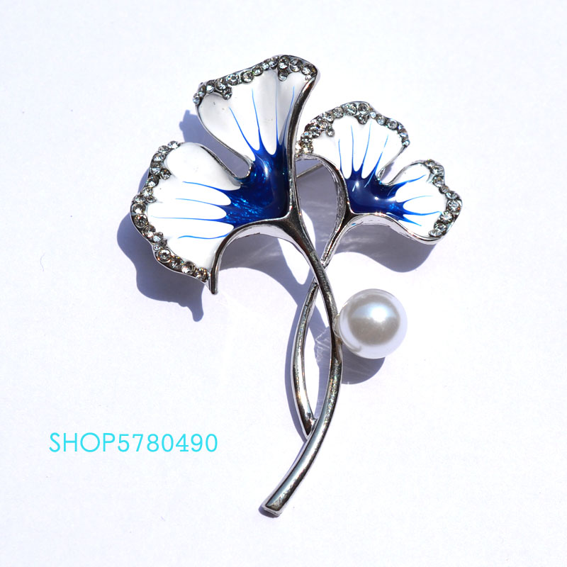 

Pins, Brooches Fashion Jewelry Ginkgo Leaf Rhinestone Brooch Women Breast Pin Pearl White Color Garments Ladies Gifts Coat Accessories