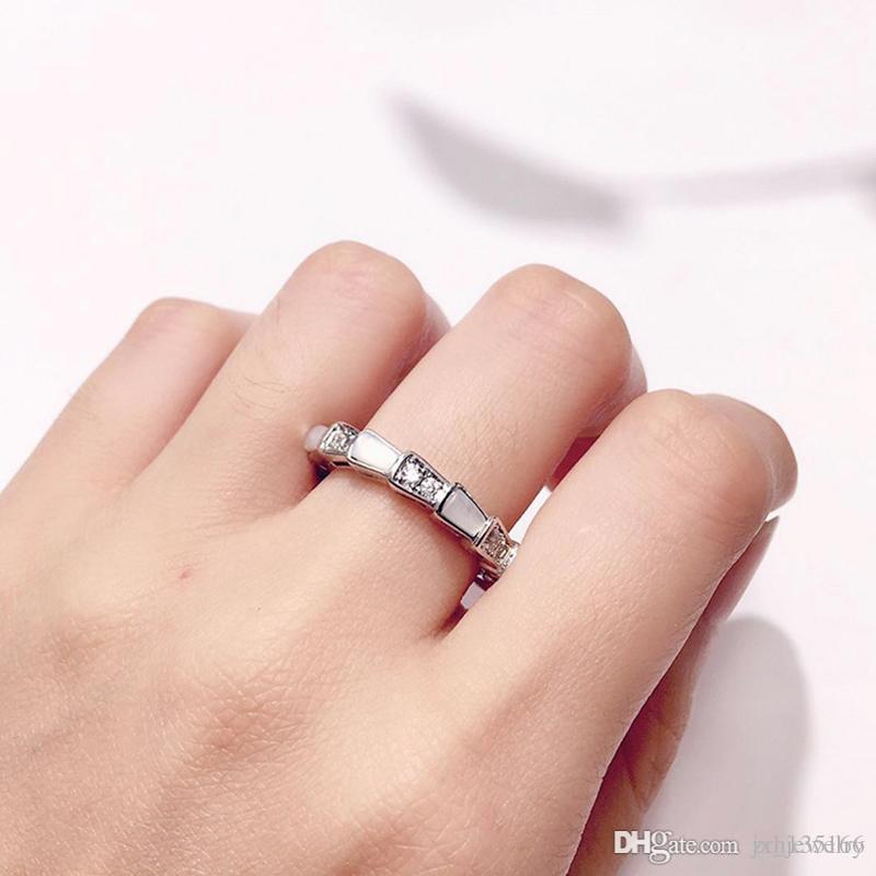 

Fashion Snake Shape Ring Diamonds Jewelry Rose Gold-color Serpent Rings For Women Cute Party Jewelry for women