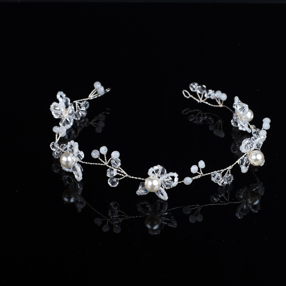 

Bride Wedding Photographic Studio Photography With Make Up Accessories Manual A String Of Beads Pearl Crystal Soft Chain Hair Hoop Hair Band