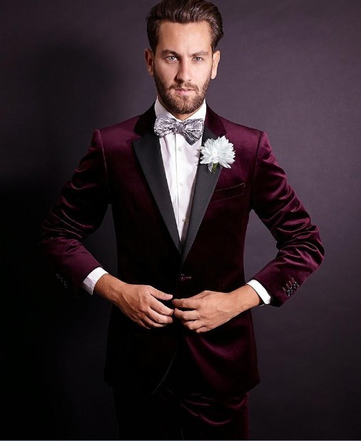 

Classic Notch Lapel tuxedos groom wedding men suits mens wedding suits tuxedo costumes de smoking pour hommes men(Jacket+Pants+Tie) 563, Same as image