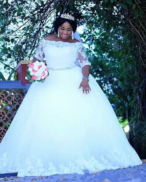 

2019 New Puffy Ball Gown Wedding Dresses Long Sleeves Lace Tulle Appliques Court Train Plus Size Custom Made Formal Bridal Gow, Black