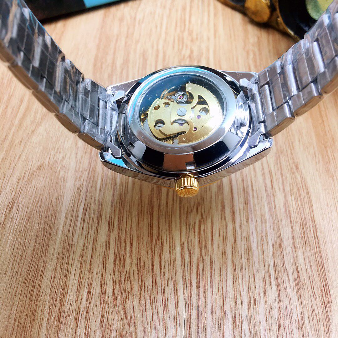 

2019 Luxury Men automatic designer watches women fashion brand men watch lady mechanical high quality wristwatch, 17