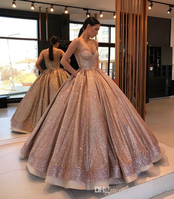 

Rose Gold Sparkly Designer Ball Gown Quinceanera Prom Dresses With Spaghetti Straps Ruched Backless Sweet 15 Dress For Girls Sequins, White
